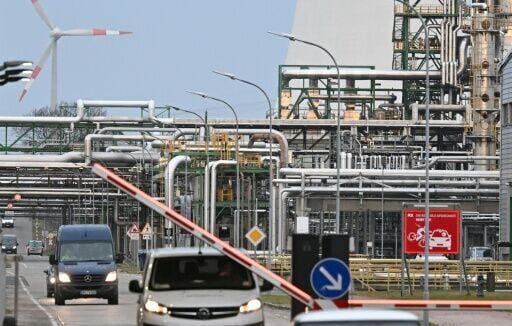 Russia says will halt flow of Kazakh oil to Germany
