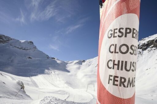 Vanishing glacier on Germany's highest peak prompts ski lift demolition