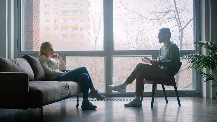 Will AI replace therapists? What experts say