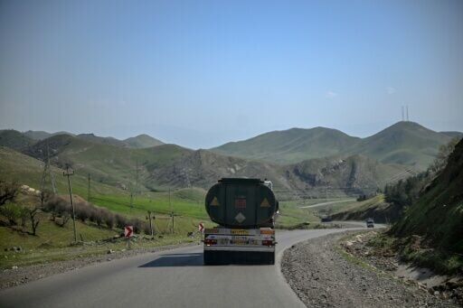 War forces lengthy detours for Iranian truck drivers to Iraq
