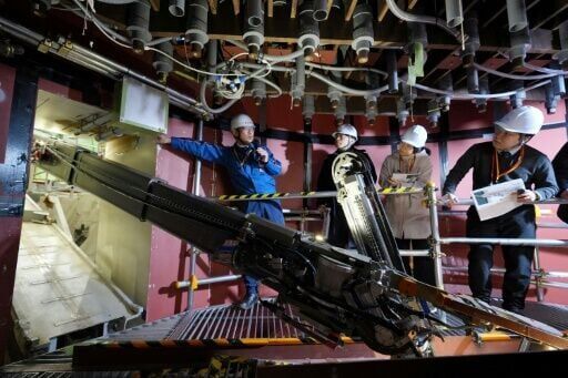 Snake-like robot unveiled for Fukushima debris removal