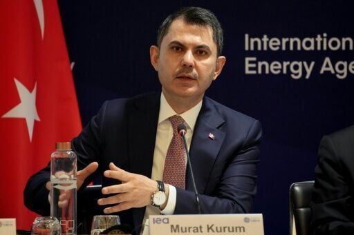 Oil crisis fuels calls to speed up clean energy transition