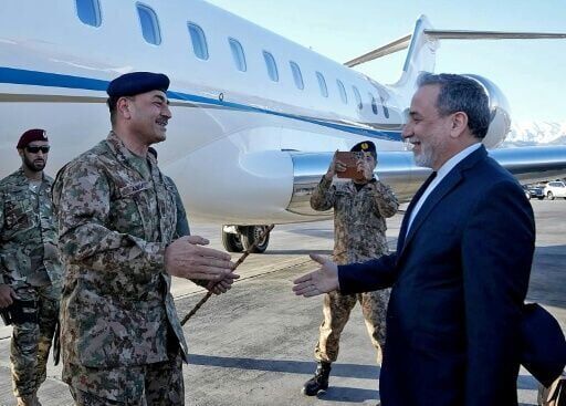 Pakistan's military chief takes lead on US-Iran talks in diplomatic blitz