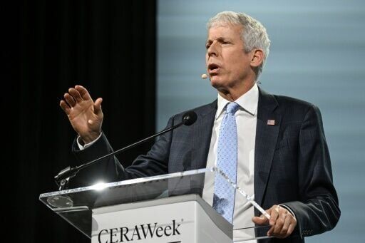 Uncertainty over war-induced oil crisis dominates key energy summit