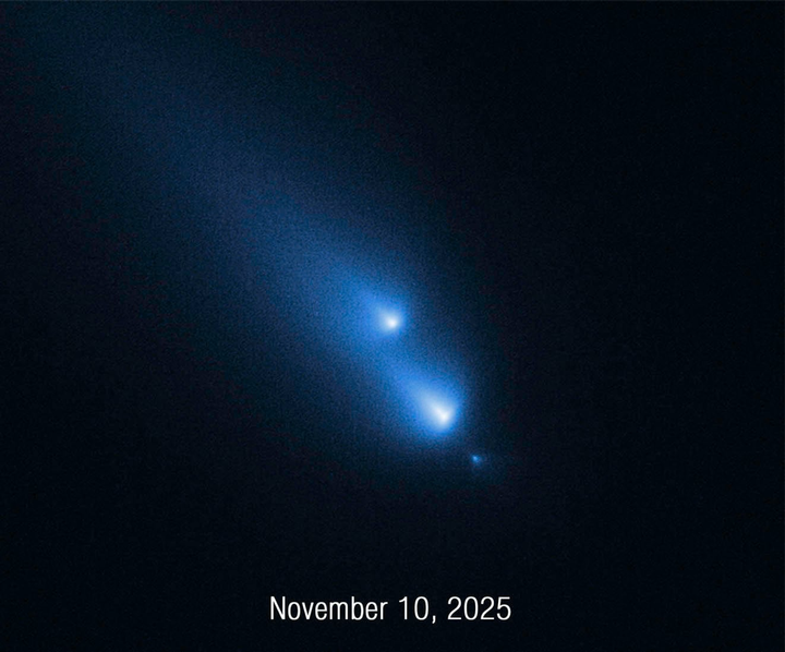 Hubble Space Telescope captures rare comet breaking apart