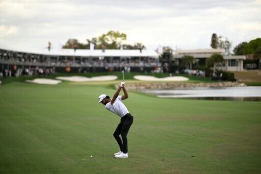 Brilliant Bhatia snatches Arnold Palmer victory in playoff
