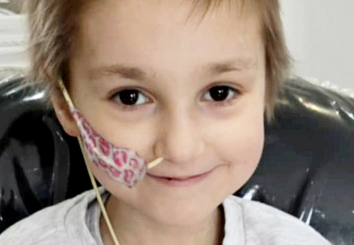 Funeral held for cancer-stricken girl who set 300,000 birthday card record