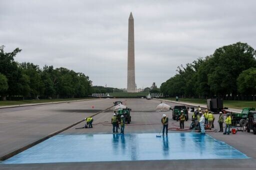 Trump orders new, blue surface for Washington's Reflecting Pool