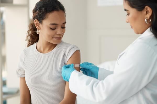 No es demasiado tarde para vacunarse esta temporada respiratoria