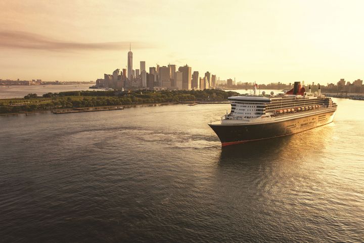 Cunard Invites Travelers to Win an Experience On Queen Mary 2's Historic 450th Transatlantic Crossing
