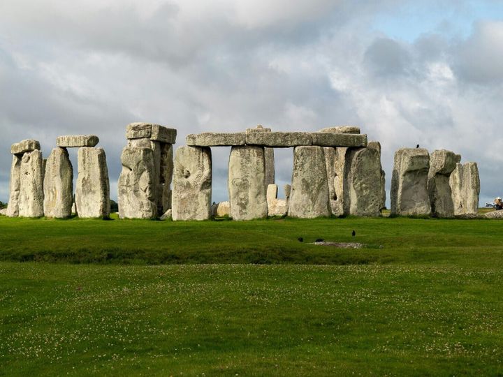 Glaciers and ancient humans moved Stonehenge stone 400 miles