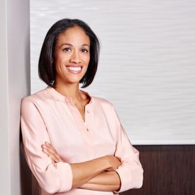 Olena Medical Spotlight: Dr. Liz Lugo Shares Her Journey in Anesthesiology, Leadership, and Work-Life Balance