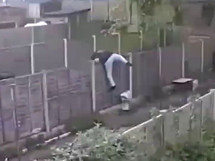 Bodycam captures cops on ‘Hot Fuzz’ chase over fences after thief