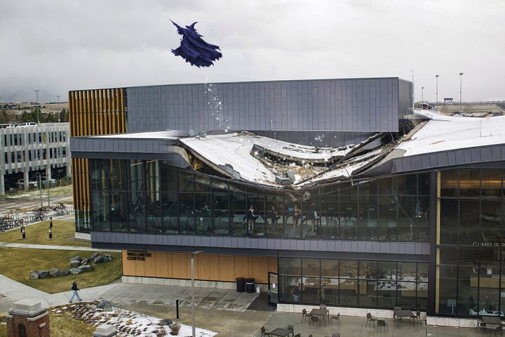 Wizard-related explosion levels east wing of SWC, vaporizes 207