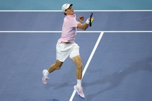 Sinner powers past Michelsen to reach Miami quarter-finals