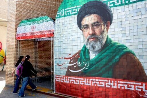 Oil prices drop awaiting Mideast peace progress