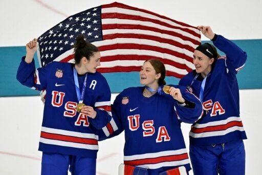 Trump to give top civilian honor to US men's hockey goalie