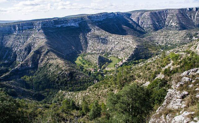 Le cirque de Navacelles, 300 km de chemins balisés
