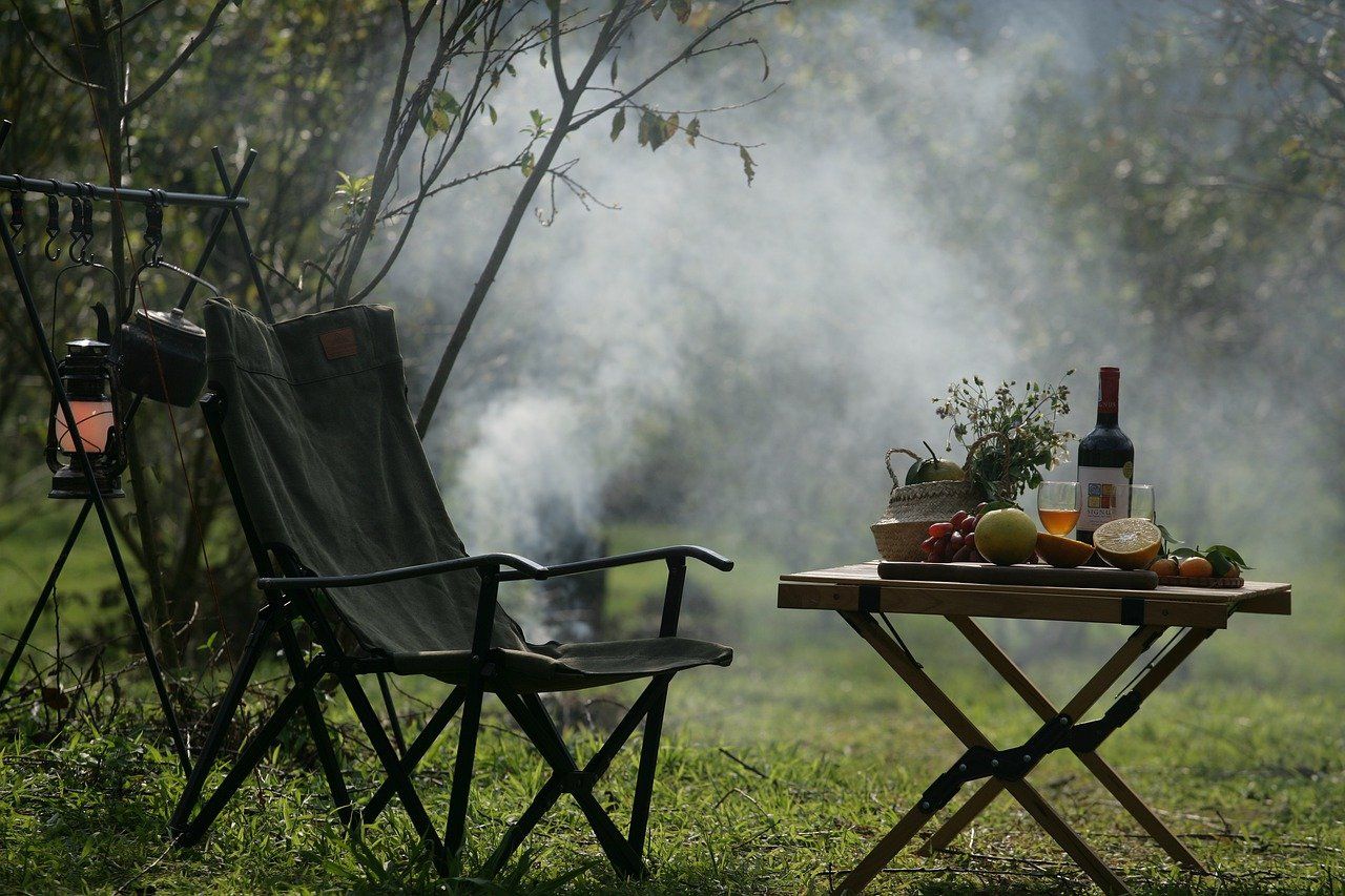 Ustensiles de cuisine, vêtements, accessoires de système D... Les indispensables du voyage en van