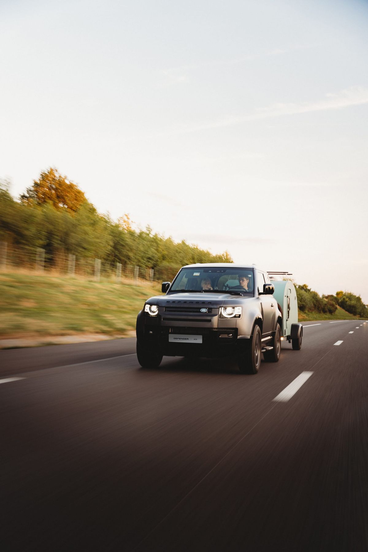 Ga op pad met de Pure Camper én de iconische Defender