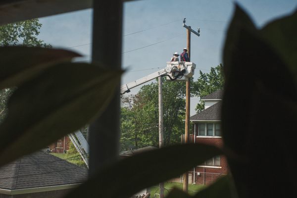 #423: Die Hard, Calmwashing, and Cosplaying the Future