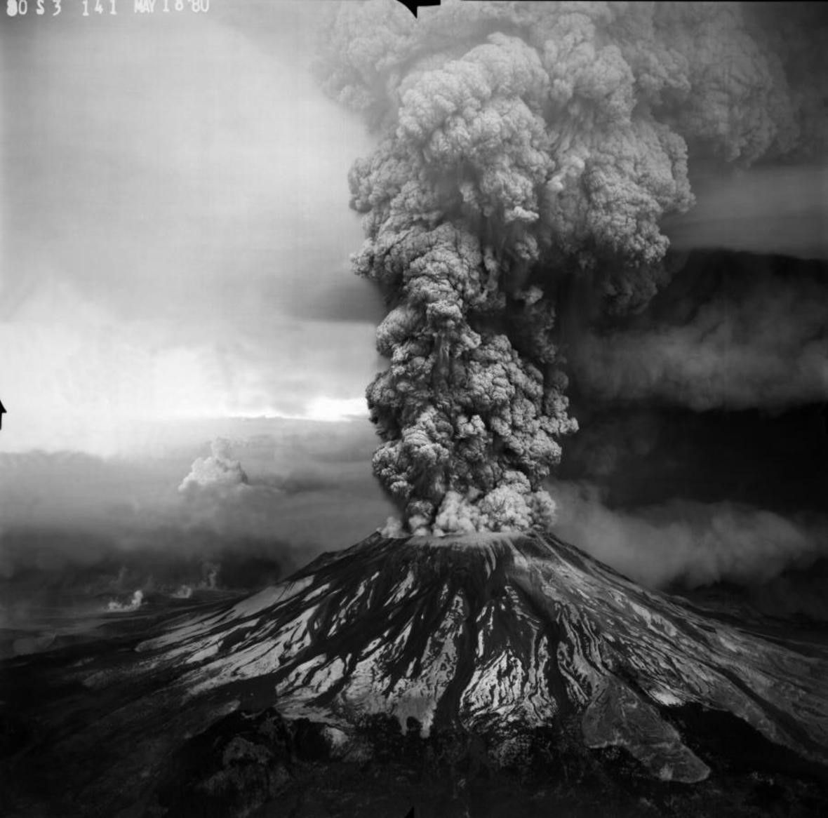 Mount St. Helens eruption