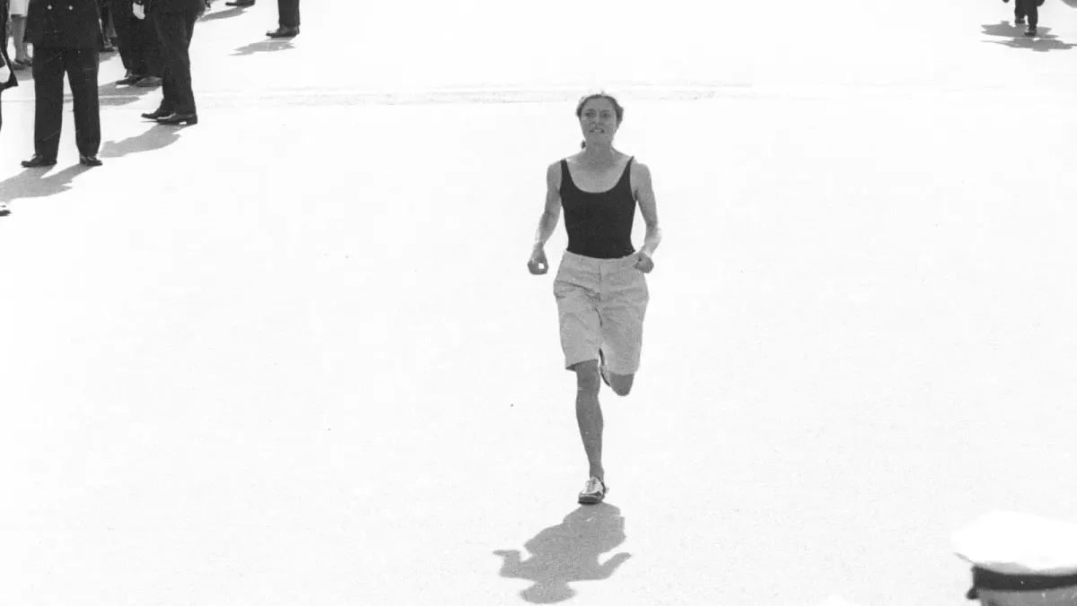 Bobbi Gibb: The Woman Who Outran Sexism