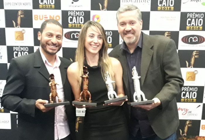 Liq recebe dois troféus na 19ª edição do Prêmio Caio