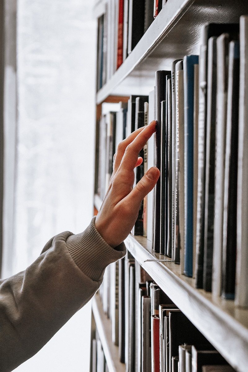 Férias escolares: Livros e filmes para inspirar quem pretende começar 2023 com estágio