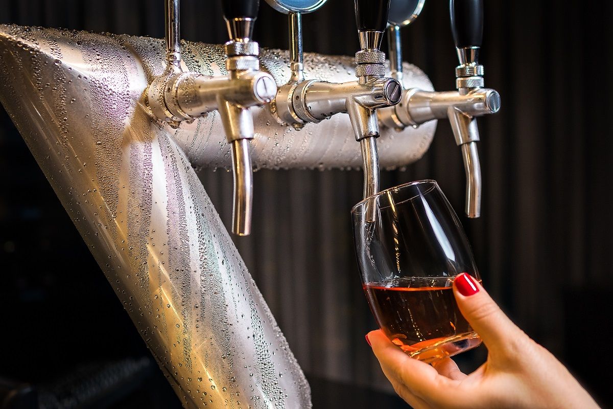 Vinhos de verão: bares e restaurantes ampliam oferta de "rótulos frescos" para dias quentes