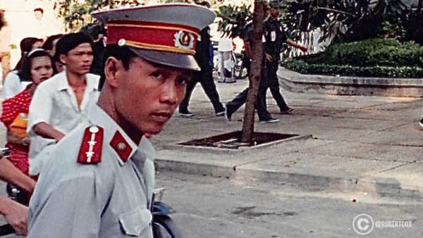 Saigon 1995 Epilogue: Rediscovering Saigon Through an AI 30-Year Flashback