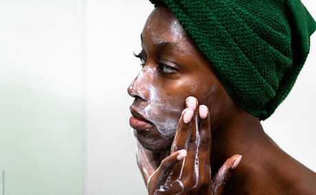 How to Identify Fungal Acne (And Why It’s Different from Regular Acne)