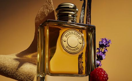 Best Mother’s Day Fragrances 2026 (Luxury Picks Under $150)