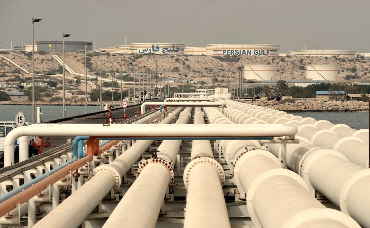 Brent crude doorbreekt $116 na Trump-dreigingen om Iraanse olie-infrastructuur te vernietigen