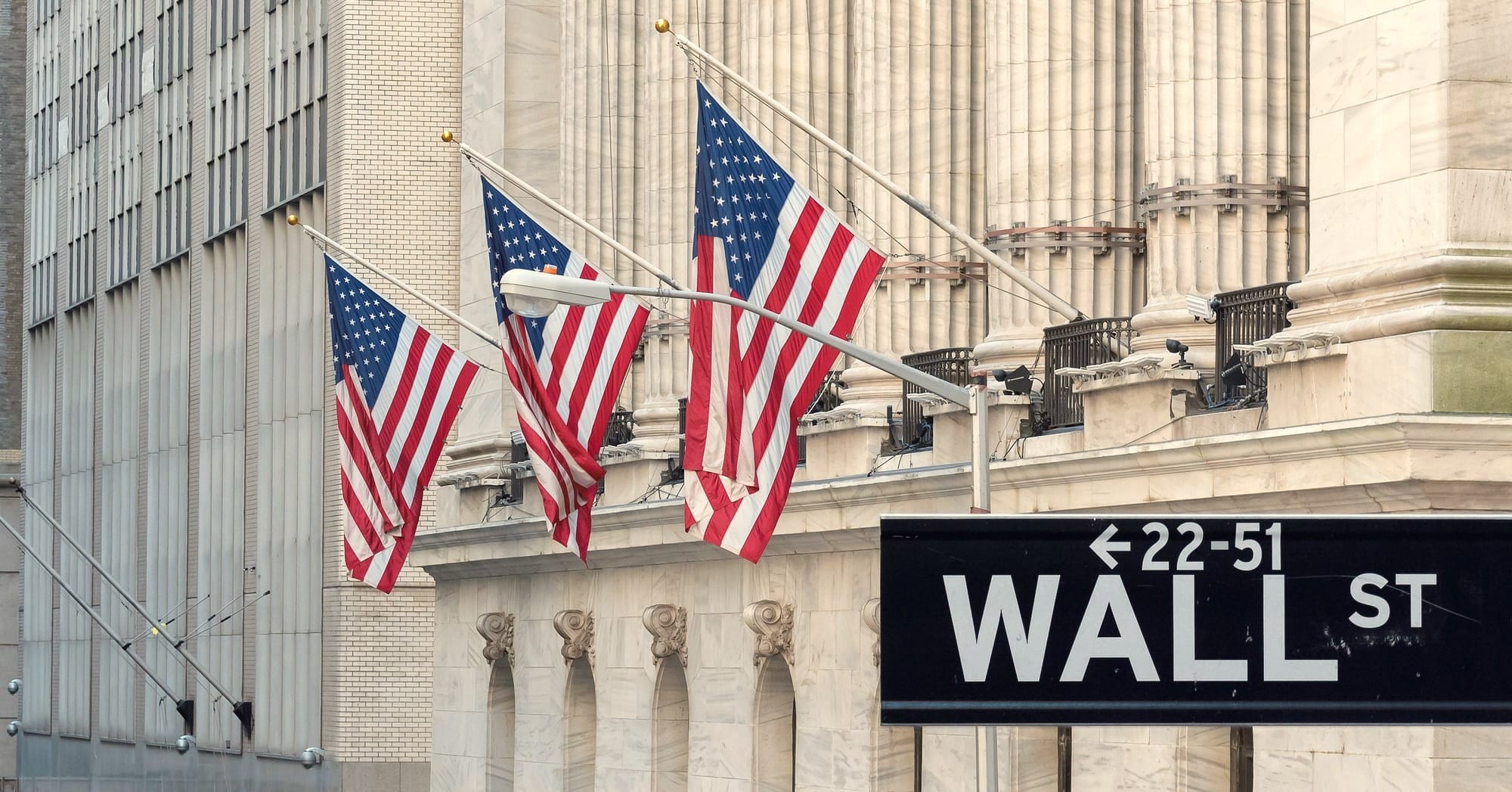 Wall Street opent hoger op hoop de-escalatie Iran, maar olieprijzen stijgen mee