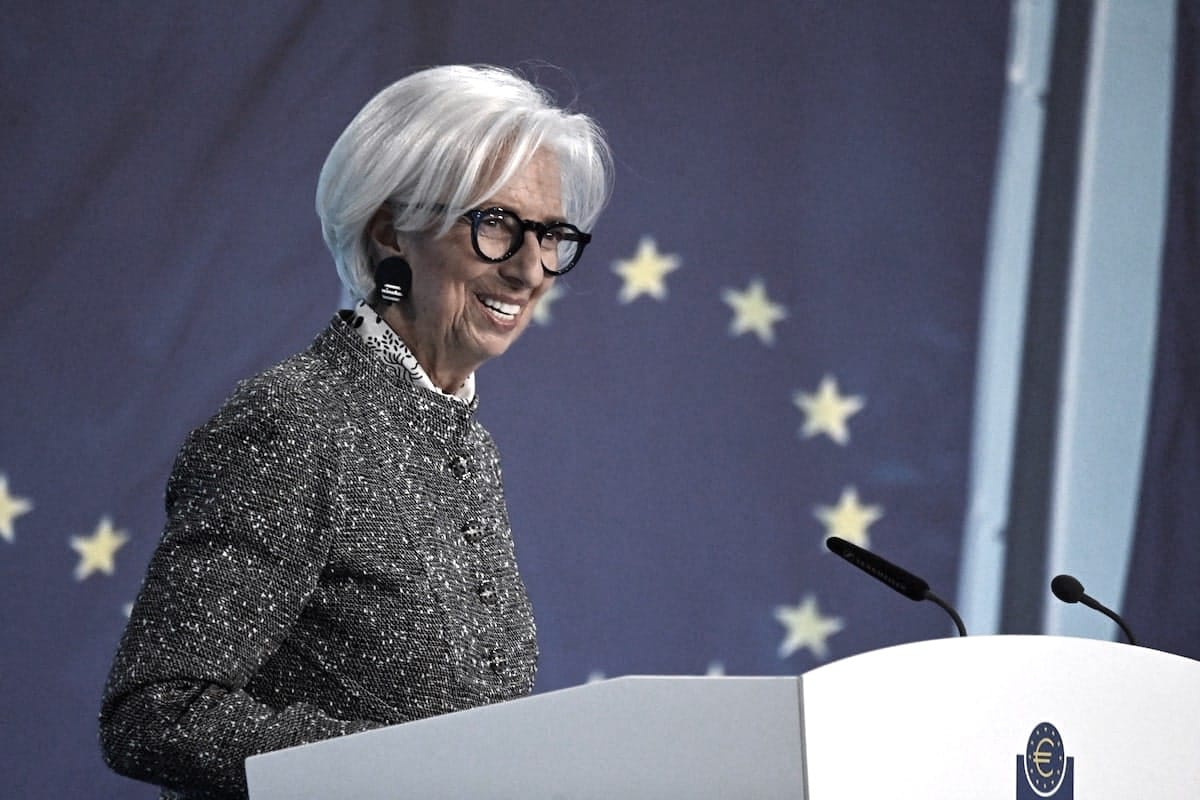 Lagarde erkent verslechterende economie maar houdt renteverhoging buiten beeld