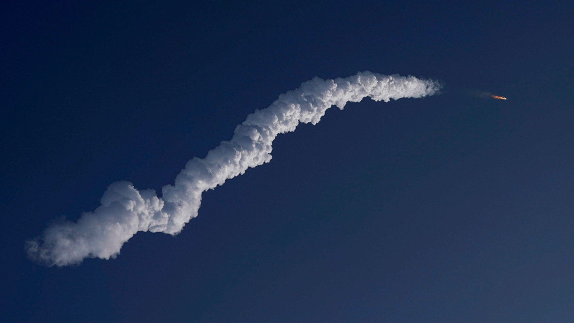 SpaceX zakt onder IPO-prijs: bijna $1 biljoen beurswaarde verdampt
