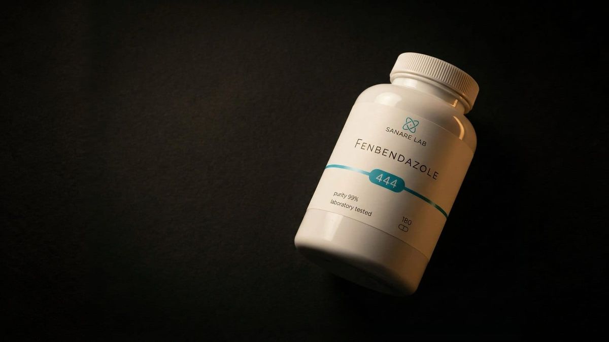 Sanare Lab Fenbendazole 444 mg bottle, 180 capsules