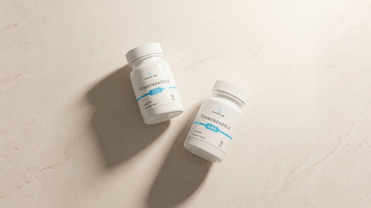 Illustrated cover for a research review of fenbendazole in liver cancer (hepatocellular carcinoma) on Sanare Lab, summarising preclinical evidence and safety.