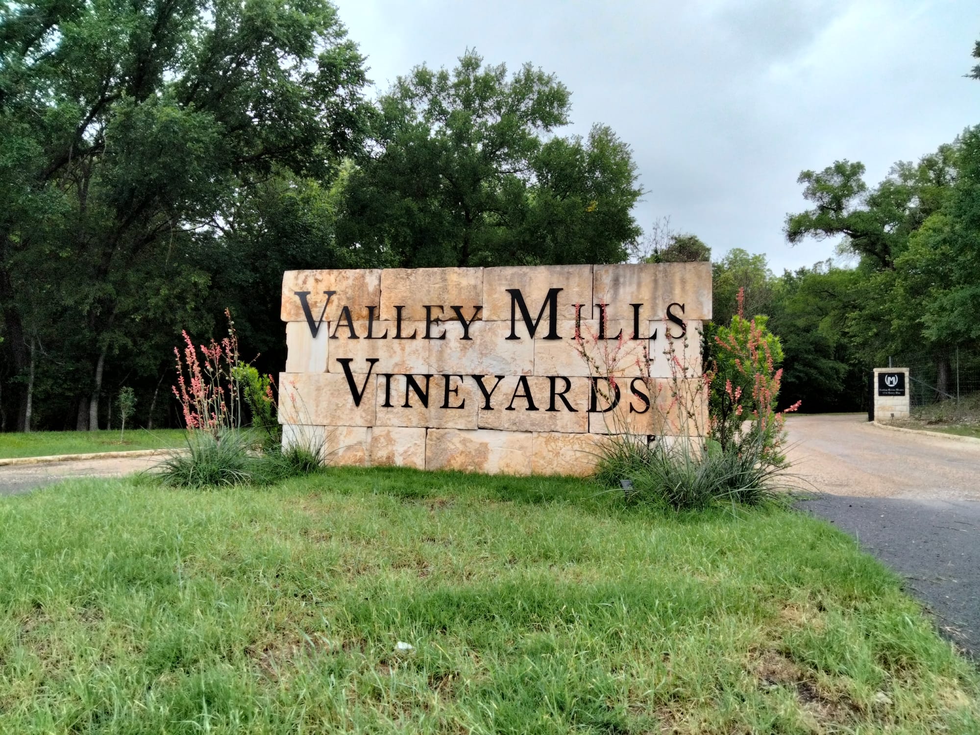 The entrance for Valley Mills Vineyards in Valley Mills, TX