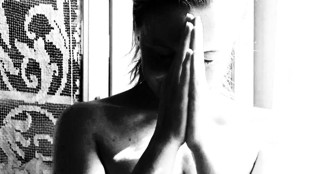 RECEIVING (THE FEMININE)