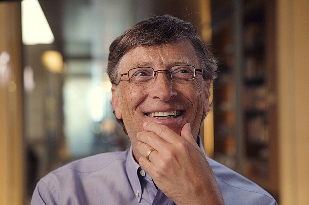 BILL GATES KORONAVİRÜSÜ YENMEK İÇİN GEREKEN 5 YENİLİĞİ AÇIKLADI
