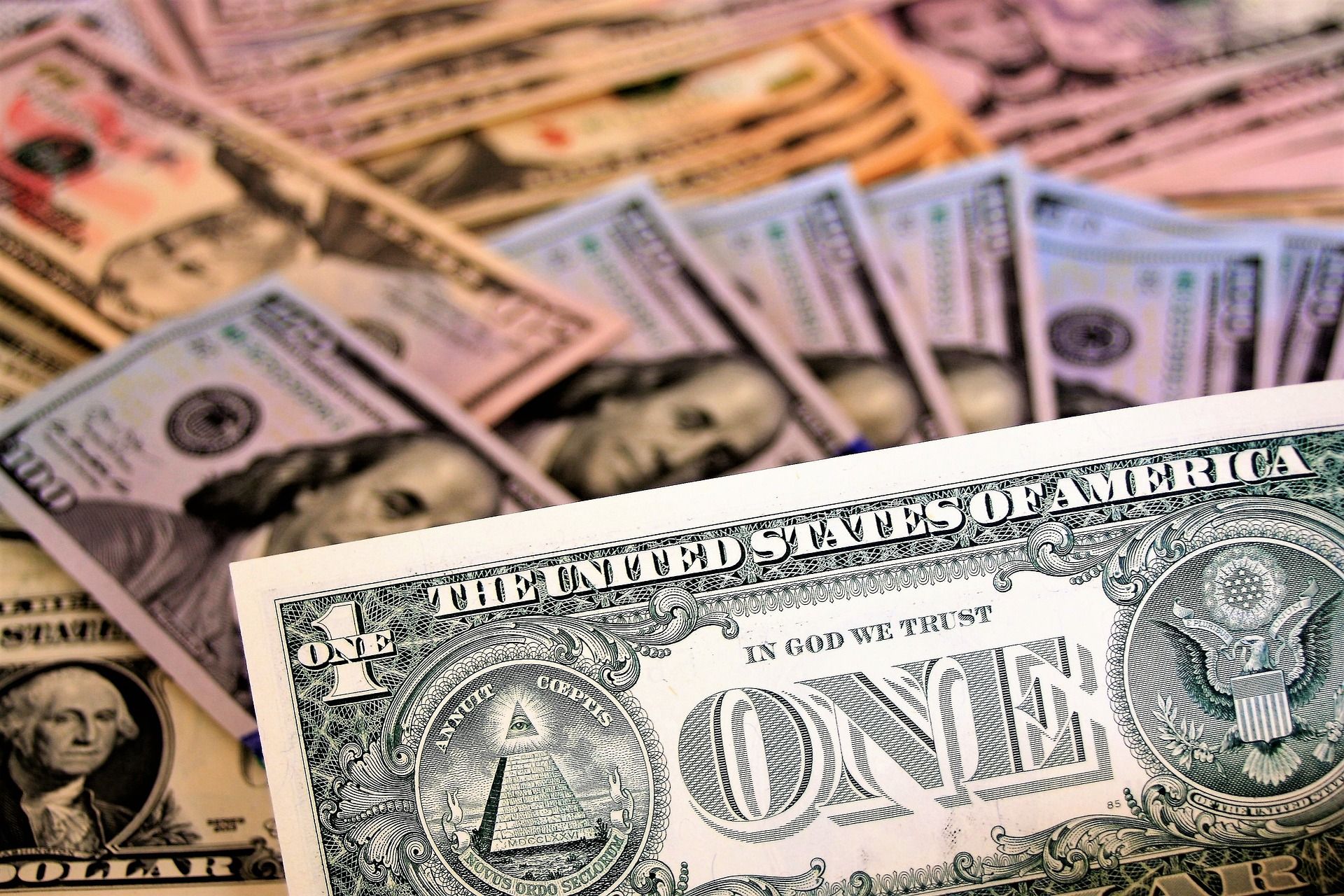 Fed New York Başkanı Williams, Enflasyonu Düşürmek İçin Daha Fazla Faiz Artışı Gerektiğini Söyledi