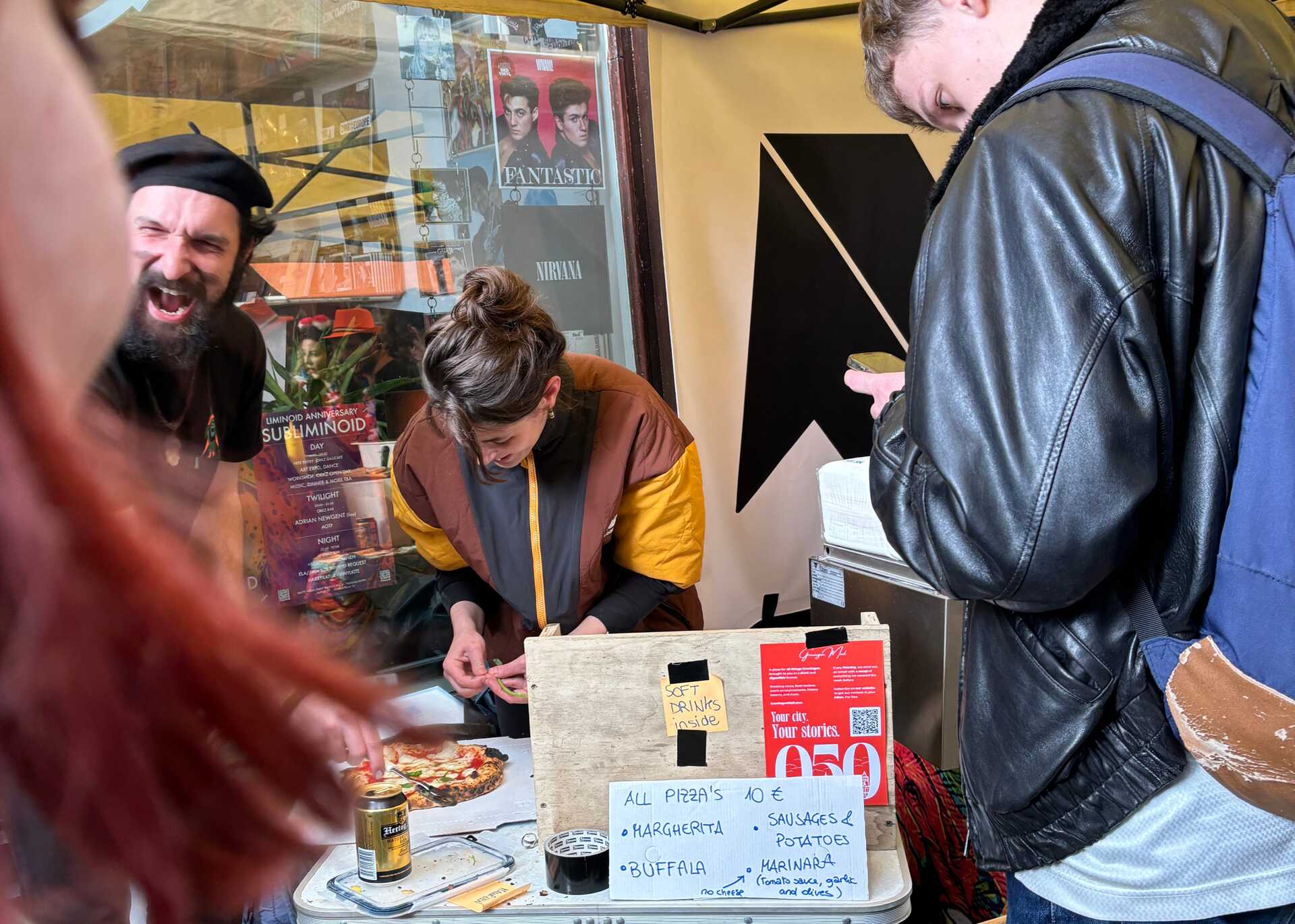 Spinning Records and Pizza Slices - Kingsday at De Jongens Van Hemmes REVIEW