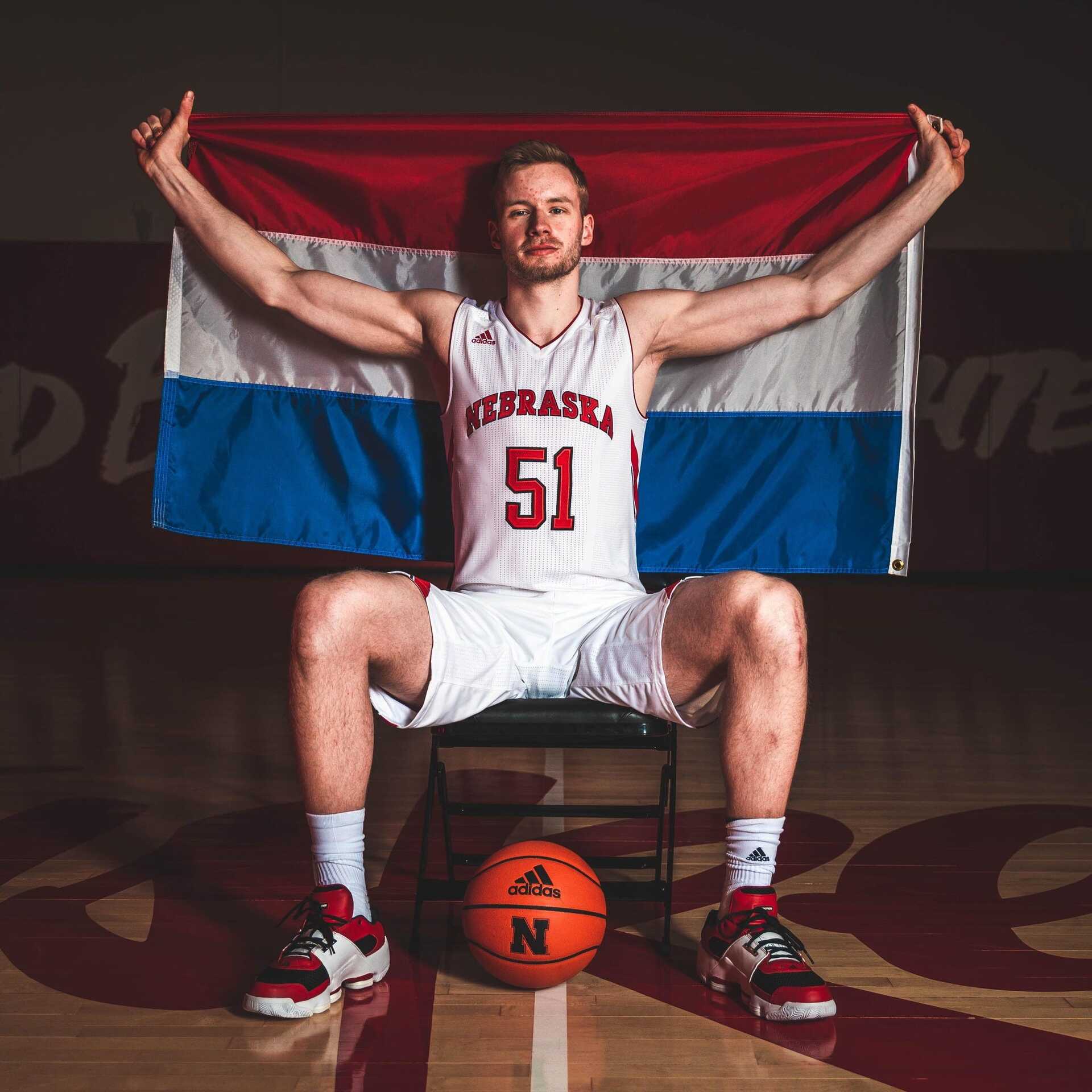 Grunner Rienk Mast anticipated to lead Nebraska to victory in NCAA tournament 'March Madness'