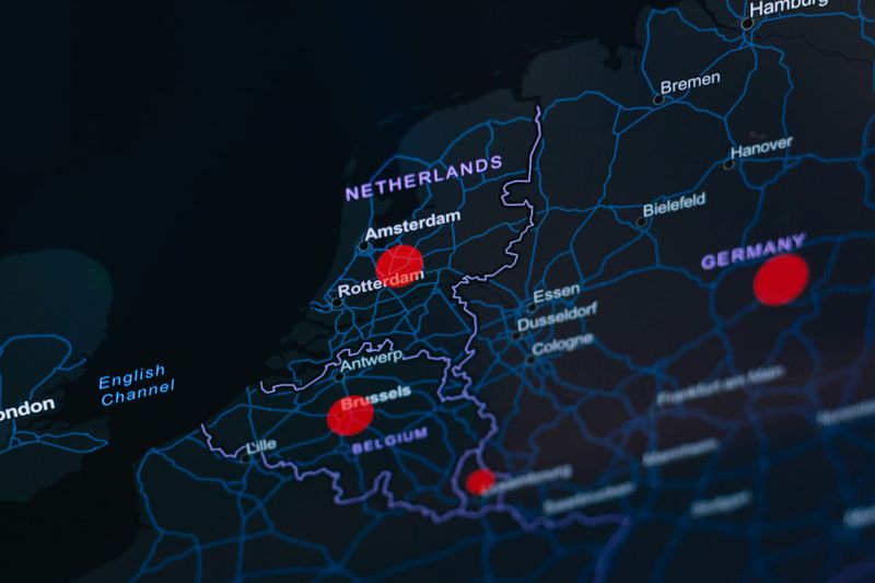 Dutch Government Urges Businesses to Prepare for Blackouts and Cyberattacks post image