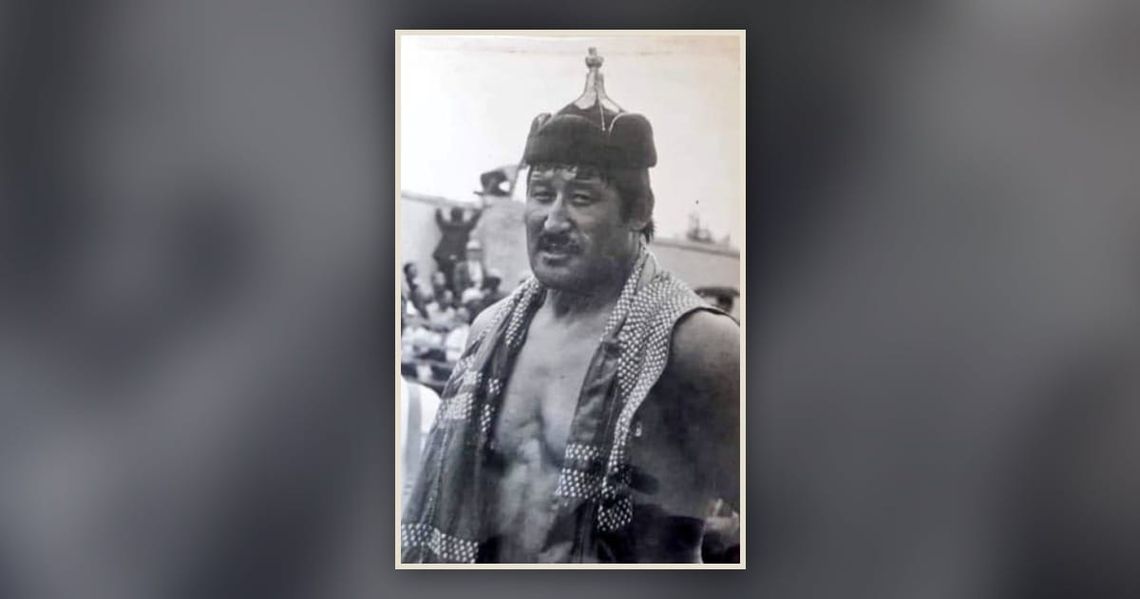 Хархираагийн тэжээлийн аж ахуйн бөх, Увсын Тулгаа ирсэн үү?