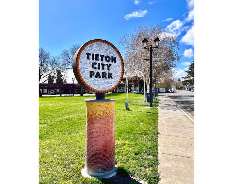 Photo of Tieton City Park mosaic