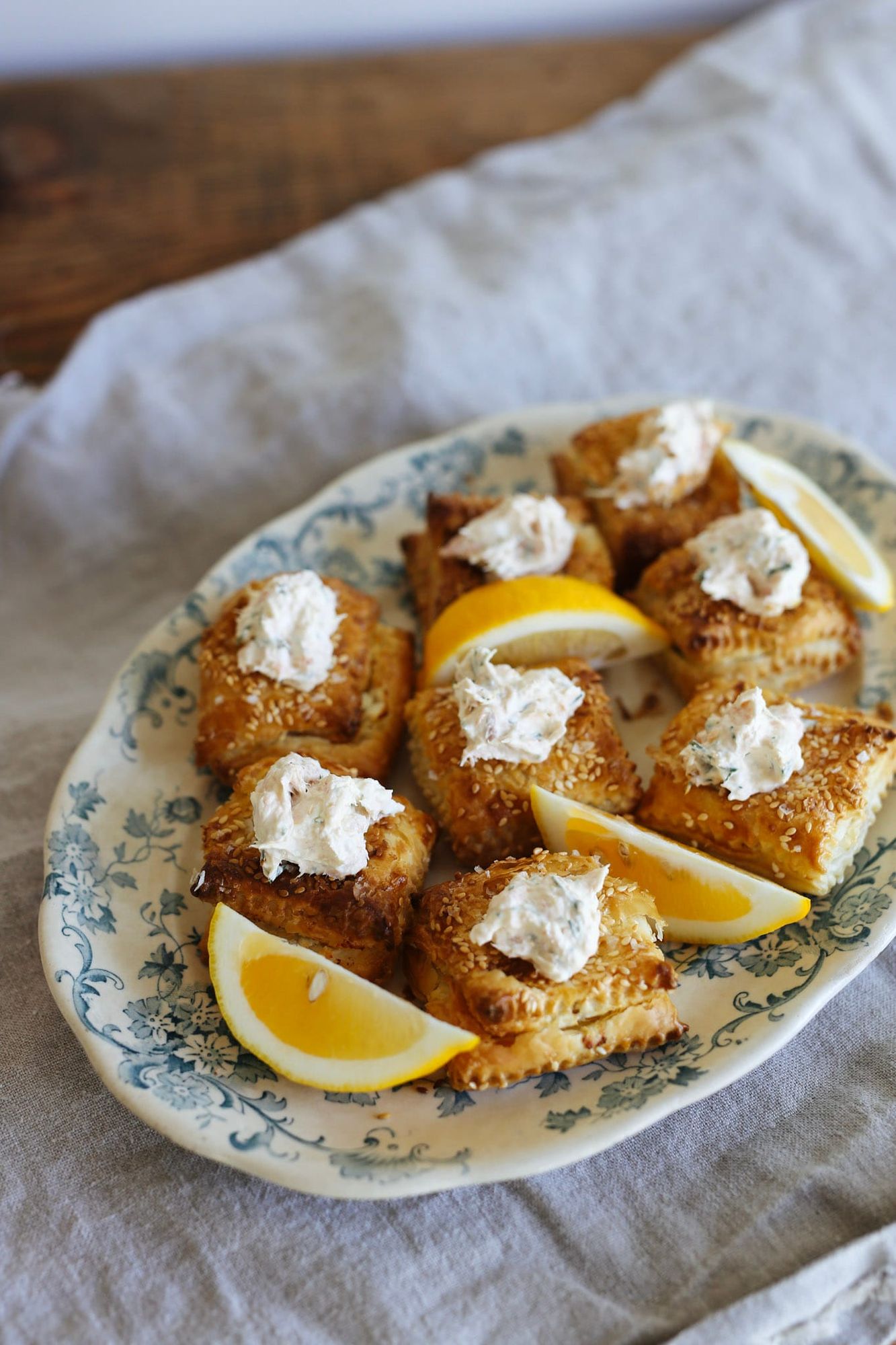 Puff pastry bites with salmon rillettes