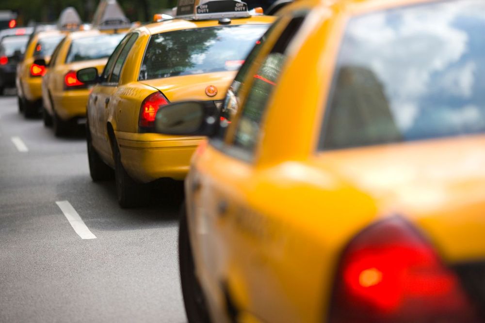 Яндекс, Ситимобил, Gett и Максим. Сравнение служб такси